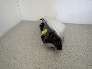 MITSUBISHI COLT 03-08 REFLEKTOR PRAWY LAMPA PRZÓD 6/7 MINIATURA