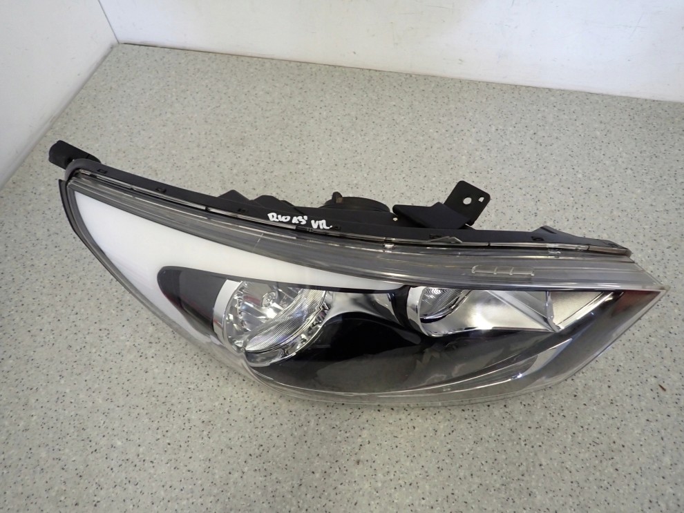KIA RIO III 11-14 REFLEKTOR LAMPA PRZEDNIA PRAWA 9/13