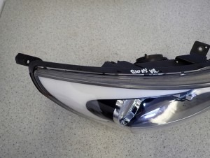 KIA RIO III 11-14 REFLEKTOR LAMPA PRZEDNIA PRAWA 11/13 MINIATURA