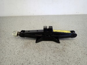 TOYOTA LEWAREK PODNOŚNIK SAMOCHODOWY 3/4 MINIATURA