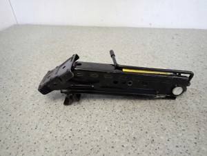 MAZDA PODNOŚNIK SAMOCHODOWY LEWAREK 2/6 MINIATURA
