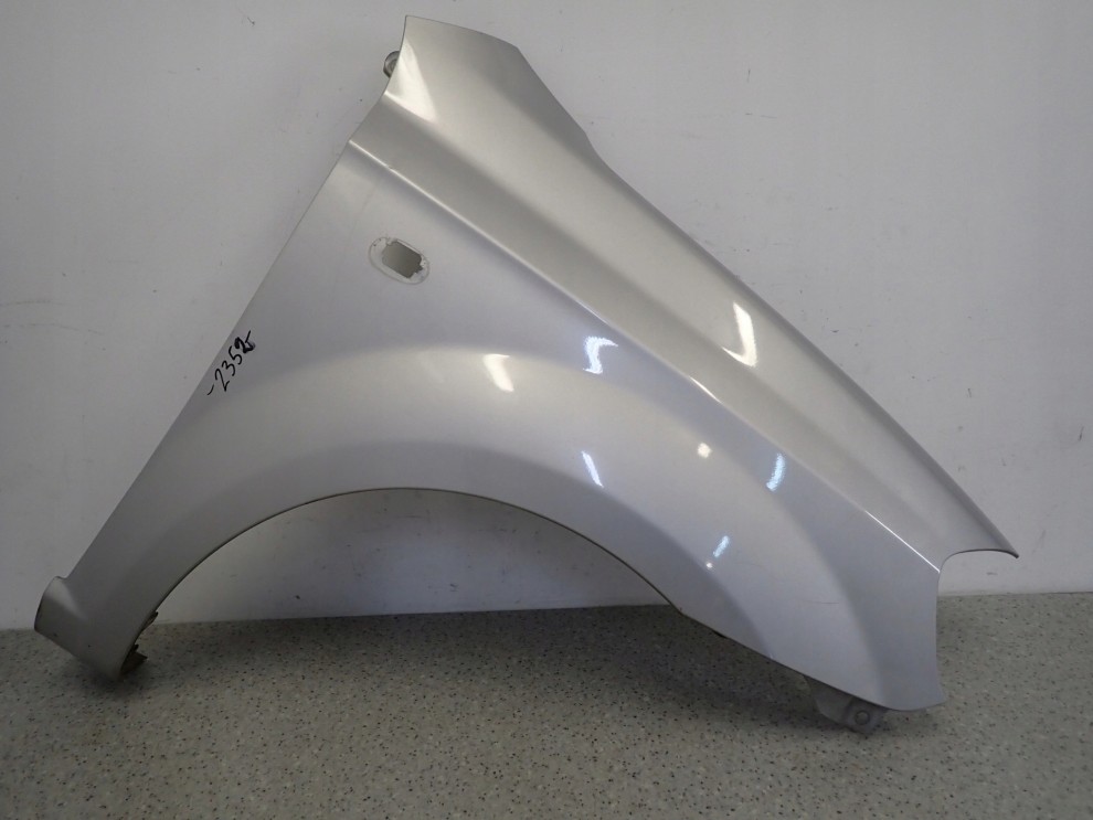CHEVROLET AVEO SEDAN 4d T250 07- BŁOTNIK PRZEDNI PRAWY 92U 2/9
