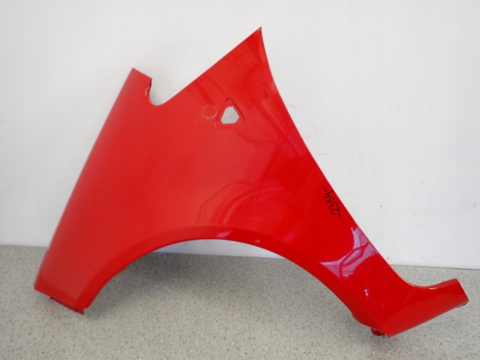 MITSUBISHI COLT 3d 04-08 BŁOTNIK PRZEDNI LEWY P04 2/11