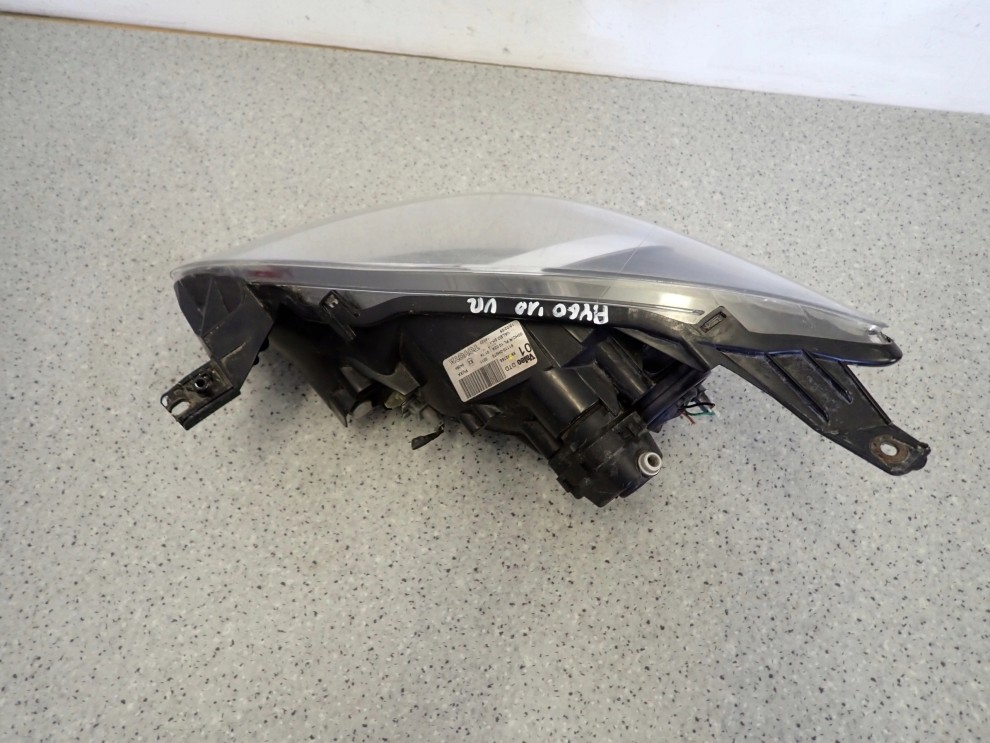 TOYOTA AYGO 06- REFLEKTOR PRAWY LAMPA PRZÓD PRAWA 9/11