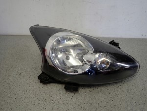TOYOTA AYGO 06- REFLEKTOR PRAWY LAMPA PRZÓD PRAWA