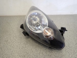 TOYOTA AYGO 06- REFLEKTOR PRAWY LAMPA PRZÓD PRAWA 4/11 MINIATURA