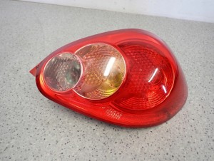 TOYOTA AYGO 06-09 LAMPA TYLNA LEWA
