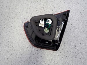 KIA RIO III 11-14 LAMPA TYLNA LEWA WEWNĘTRZNA W KLAPE EUROPA 5/6 MINIATURA