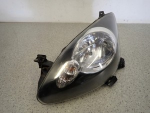 TOYOTA AYGO 06- REFLEKTOR LEWY LAMPA PRZEDNIA LEWA 3/11 MINIATURA