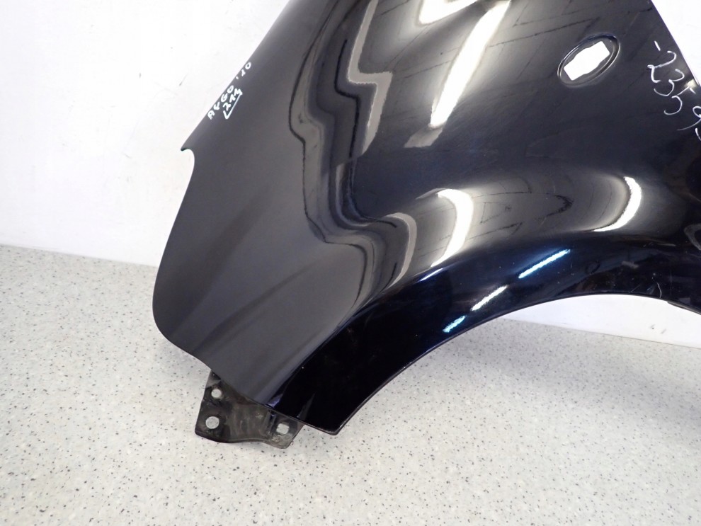 TOYOTA AYGO 05-12 BŁOTNIK PRZEDNI LEWY 211 4/14