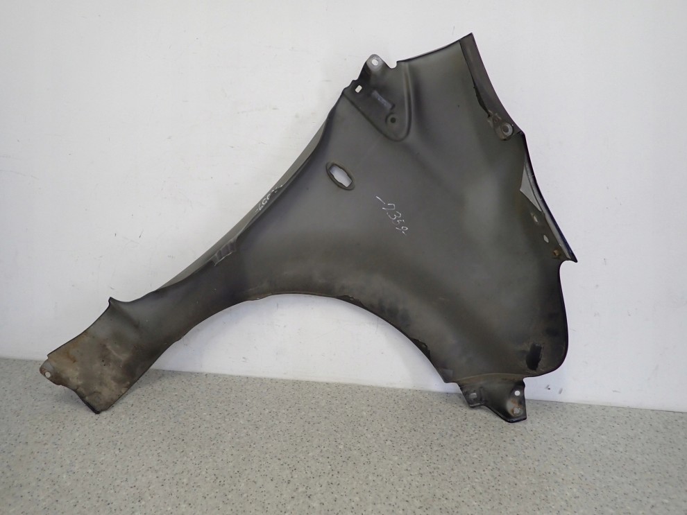 TOYOTA AYGO 05-12 BŁOTNIK PRZEDNI LEWY 211 14/14