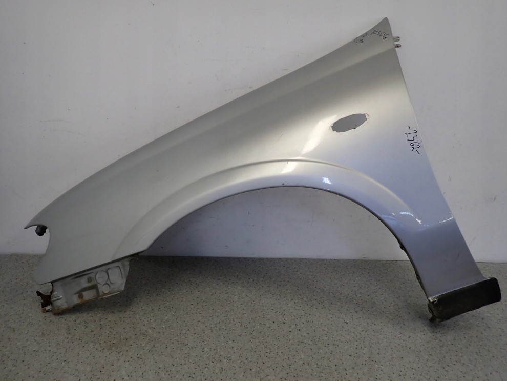 NISSAN ALMERA N16 03-06 BŁOTNIK PRZEDNI LEWY KY0 3/12