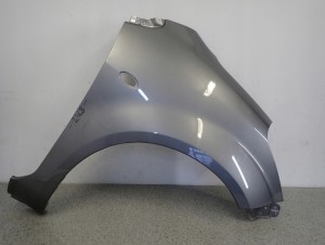 SUZUKI SPLASH 08-14 BŁOTNIK PRZEDNI PRAWY ZCD