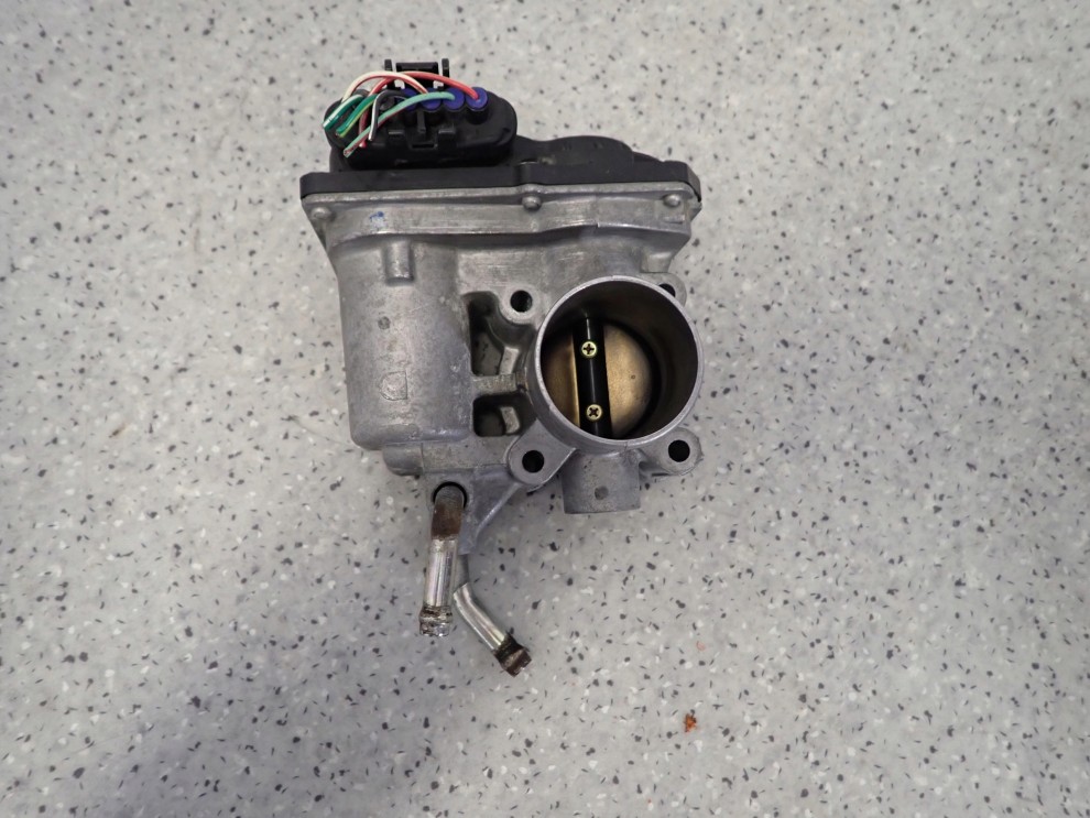 MITSUBISHI COLT CZ3 04- 1.1i PRZEPUSTNICA POWIETRZA MN149258 6/8