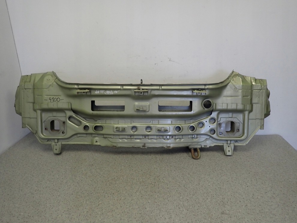 NISSAN NOTE E11 06- 11 PAS TYLNY KAROSERYJNY 4/8
