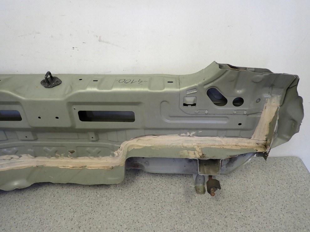 NISSAN NOTE E11 06- 11 PAS TYLNY KAROSERYJNY 8/8