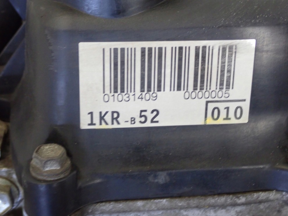 TOYOTA AYGO 05-12 1.0 i SILNIK BENZYNOWY 1KR 3/10