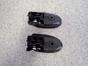 TOYOTA YARIS II 06-11 KLAMKA WEWNĘTRZNA PRZEDNIA TYLNA PRAWA 4/5 MINIATURA