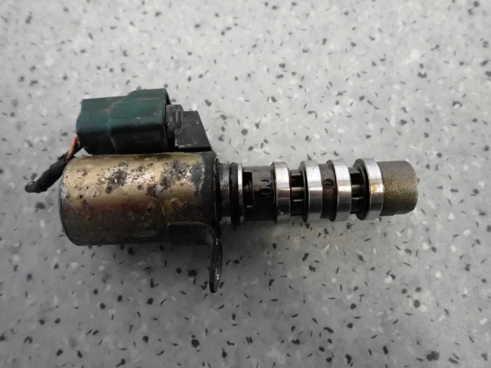 NISSAN ALMERA N16 TINO 1.8 03-06 ZAWÓR CZUJNIK ZMIENNEJ FAZY 2/3