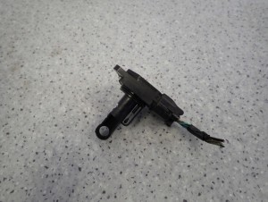 TOYOTA COROLLA E12 1.4 D4D 02-07 PRZEPŁYWOMIERZ POWIETRZA