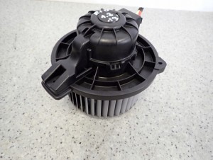 KIA RIO III 11-14 WENTYLATOR NAGRZEWNICY DMUCHAWA 2/7 MINIATURA