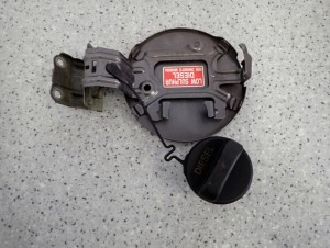 TOYOTA VERSO 09-13 KLAPKA WLEWU PALIWA 1G3 5/6 MINIATURA