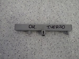 TOYOTA VERSO 09-13 LAMPKA TRZECI 3 STOP 3/4 MINIATURA