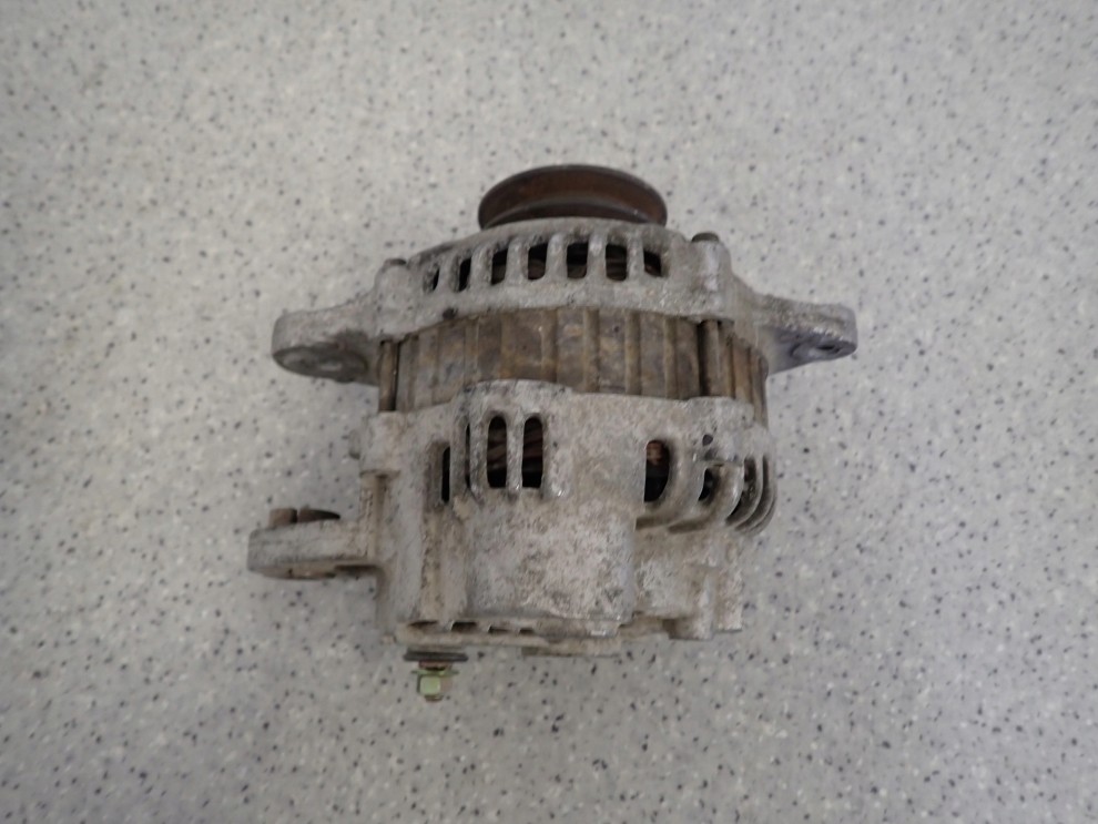 MITSUBISHI PAJERO III 00-06 3.2 DiD ALTERNATOR 4/9