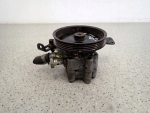 NISSAN ALMERA TINO 1.8 00-06 POMPA WSPOMAGANIA 4/5 MINIATURA