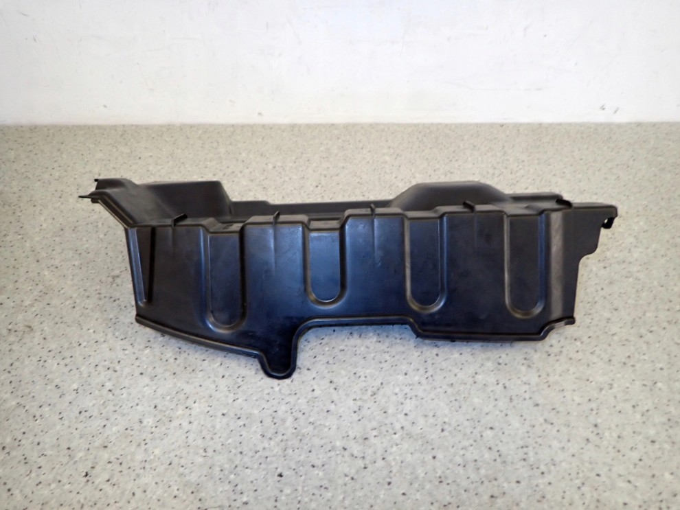 SUZUKI SWIFT MK6 1.3 04- KIEROWNICA POWIETRZA OSŁONA PLASTIK PASA PRZÓD 4/4