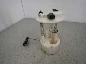 NISSAN NOTE E11 06-11 1.5 DCI CZUJNIK POZIOMU PALIWA