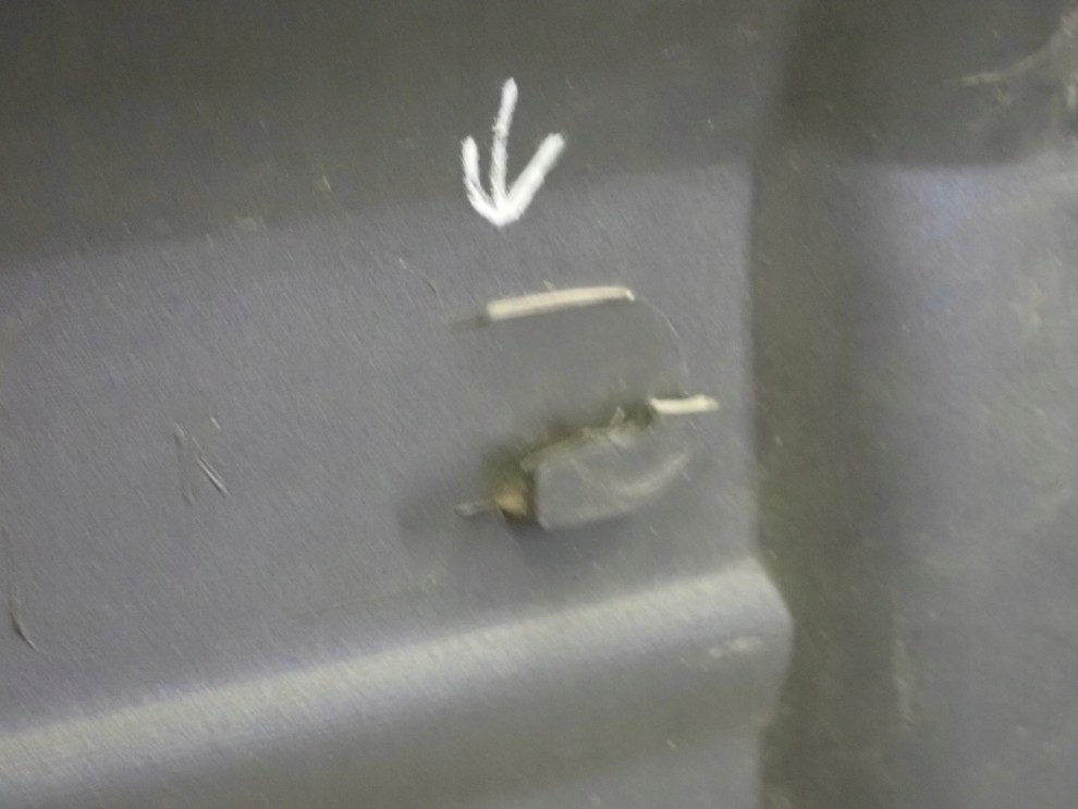 NISSAN TERRANO II 2 2,7 TD 1996- 5D LISTWA DRZWI PRZEDNIA LEWA 12/13