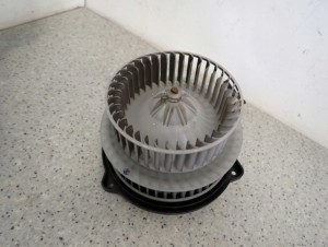 TOYOTA PRIUS II 03-09 WENTYLATOR NAGRZEWNICY DMUCHAWA 6/8 MINIATURA