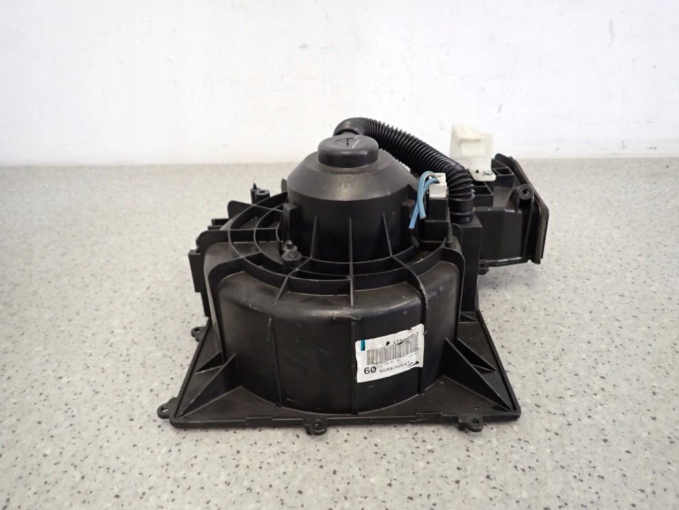 NISSAN ALMERA N16 LIFT 04-06 WENTYLATOR NAGRZEWNICY DMUCHAWA 4/6