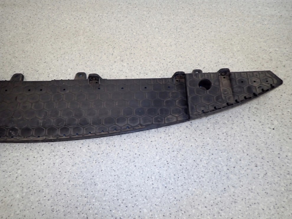 HYUNDAI i30 06 - 09 OSŁONA DOLNA ZDERZAKA PRZÓD PODŁOGA 3/4