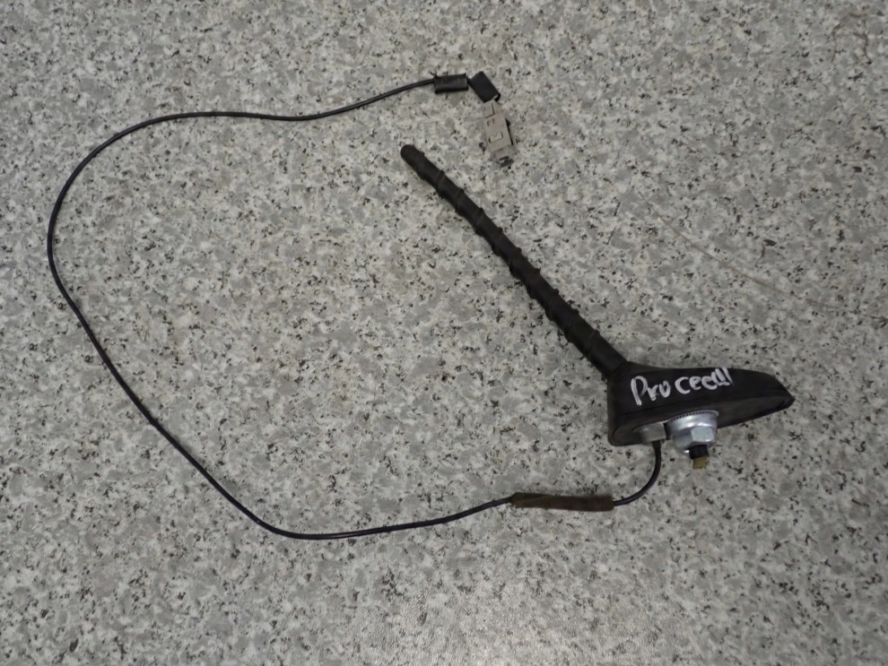 KIA CEED I HB 07-11 ANTENA DACHOWA BAT 2/7