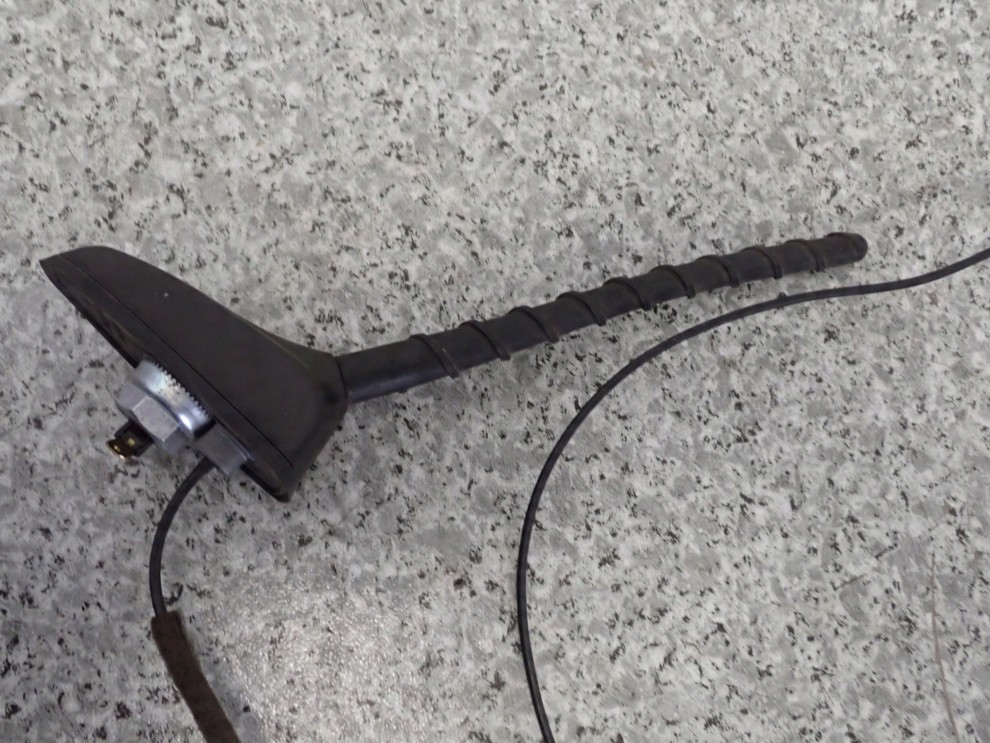 KIA CEED I HB 07-11 ANTENA DACHOWA BAT 7/7