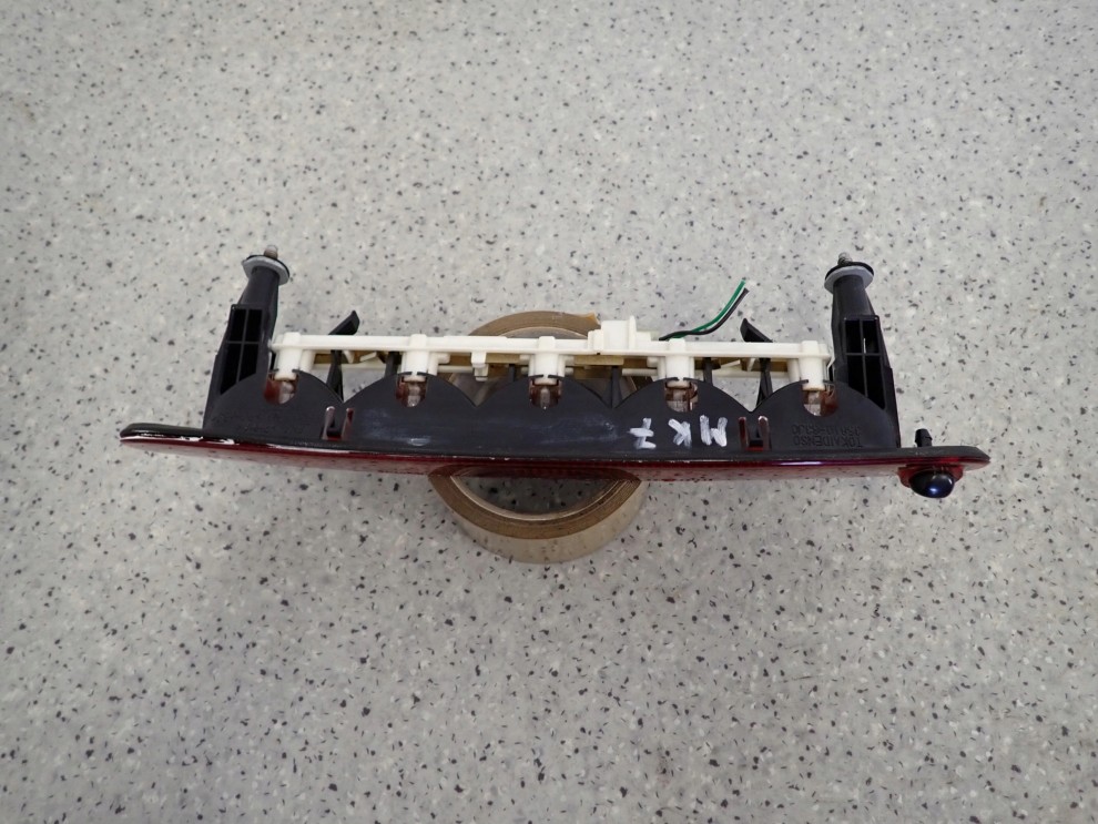 SUZUKI SWIFT MK7 10- LAMPA TRZECI STOP 4/5