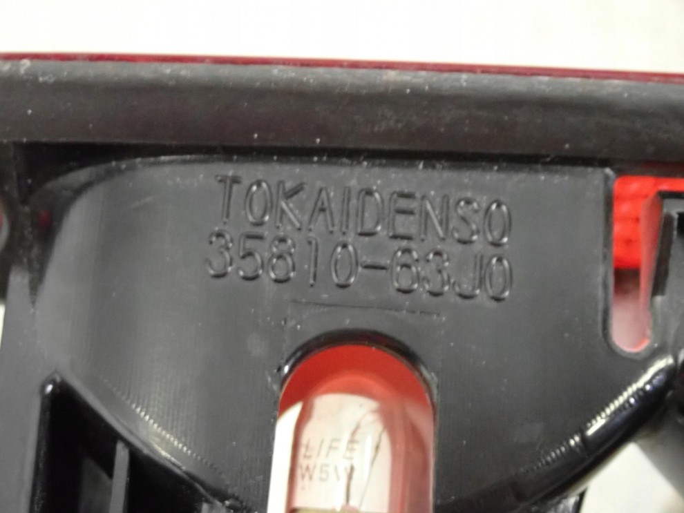 SUZUKI SWIFT MK7 10- LAMPA TRZECI STOP 5/5