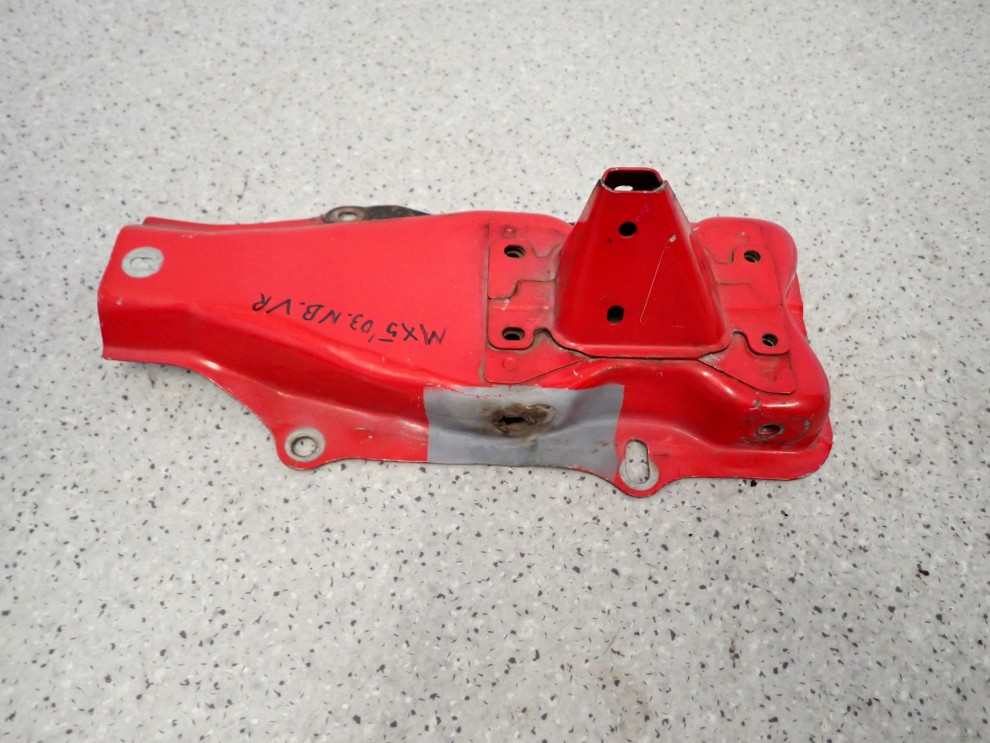 MAZDA MX5 MX-5 NB 1.8i 99-05 WSPORNIK ZDERZAKA PRZEDNI PRAWY 3/6