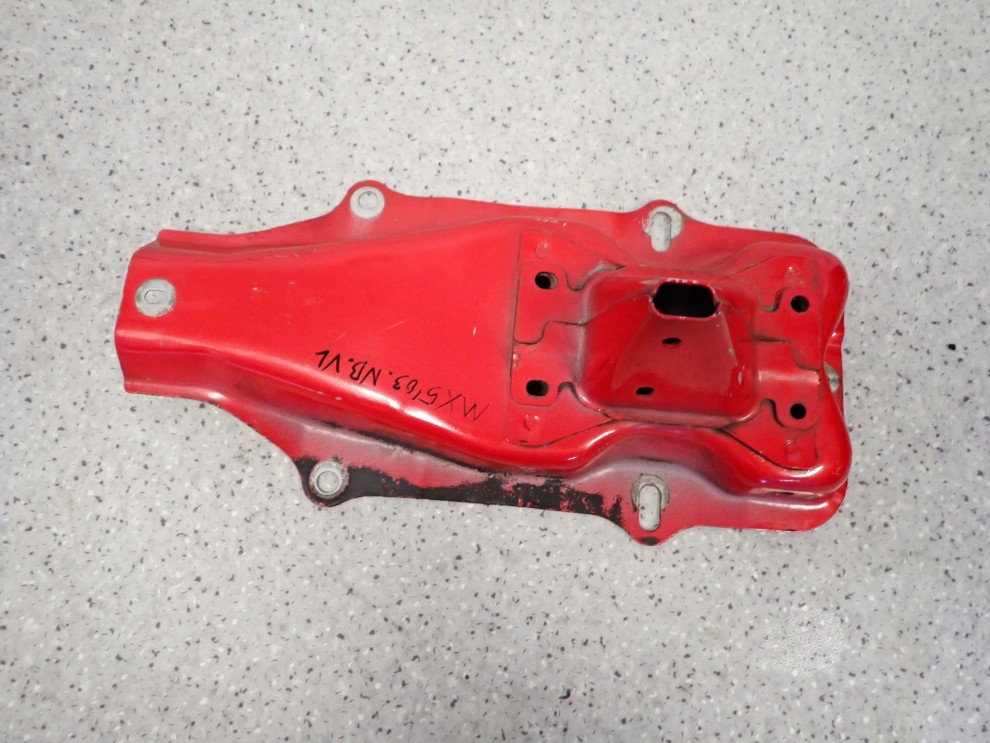 MAZDA MX5 MX-5 NB 1.8i 99-05 WSPORNIK ZDERZAKA PRZEDNI LEWY 1/7
