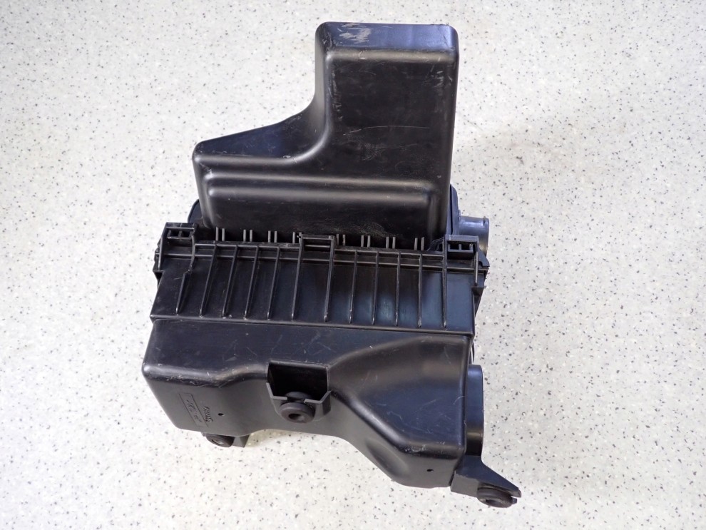 MITSUBISHI COLT 1.1i 10-12 OBUDOWA FILTRA POWIETRZA 2/6