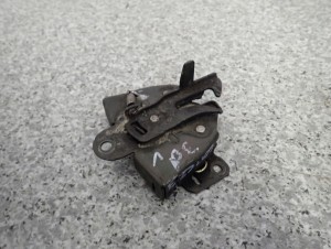 MITSUBISHI COLT 04-08 ZAMEK MASKI POKRYWY SILNIKA 2/5 MINIATURA