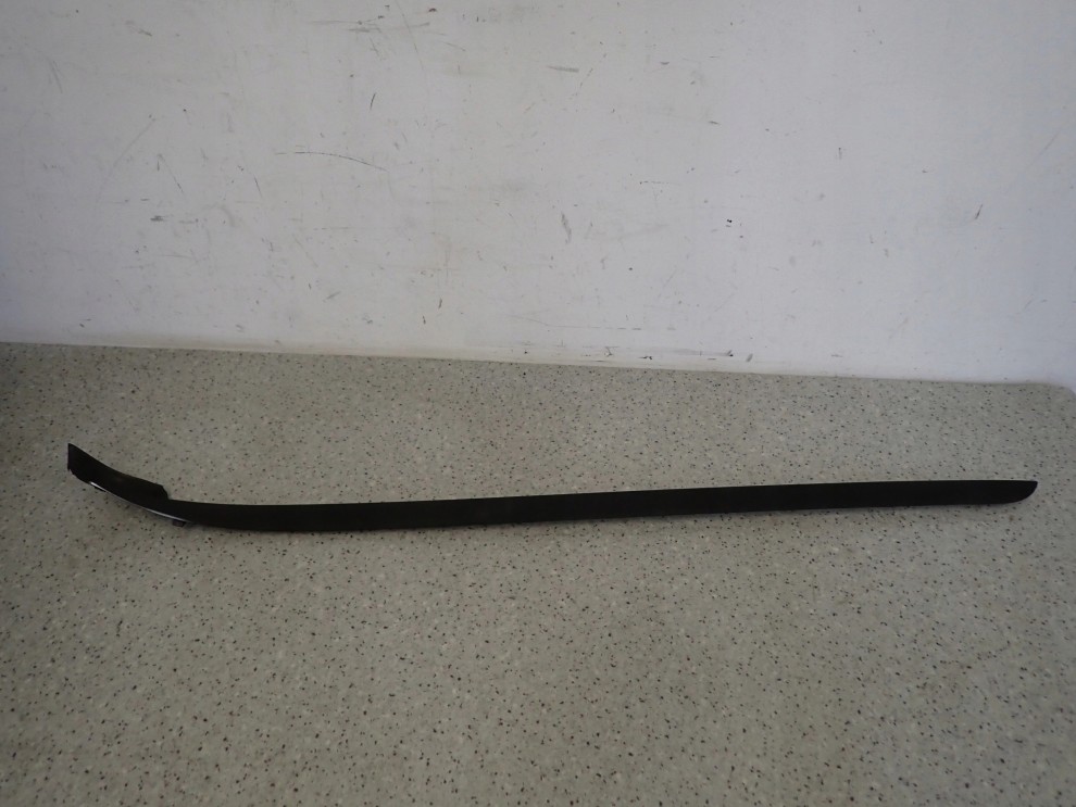 HYUNDAI i30 06- I30 LISTWA SZYBY CZOŁOWEJ LEWA 1/5