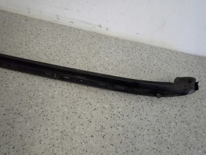 HYUNDAI i30 06- I30 LISTWA SZYBY CZOŁOWEJ LEWA 5/5 MINIATURA