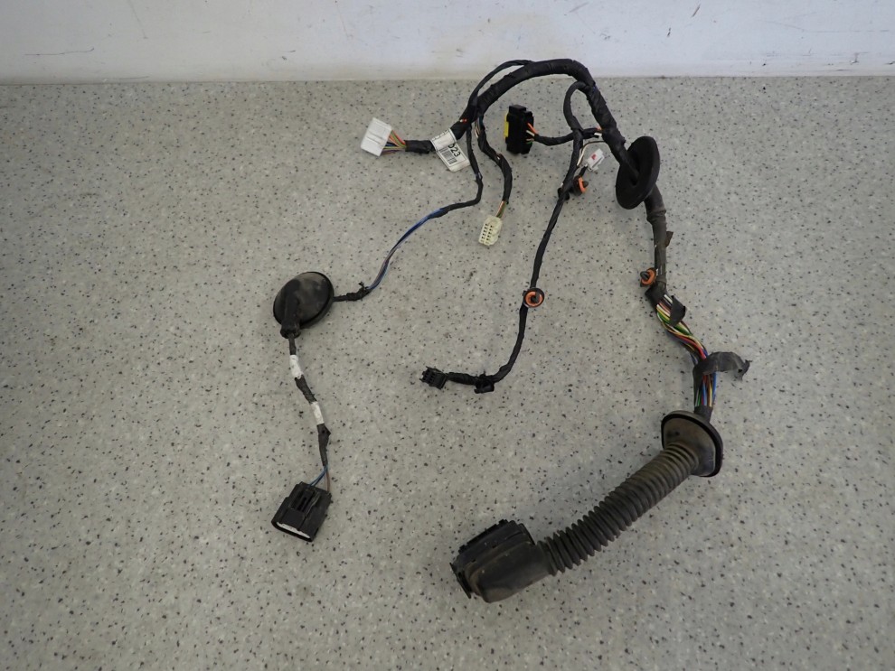 KIA VENGA 09- WIĄZKA INSTALACJA DRZWI PRZEDNIA LEWA EUROPA 1/5