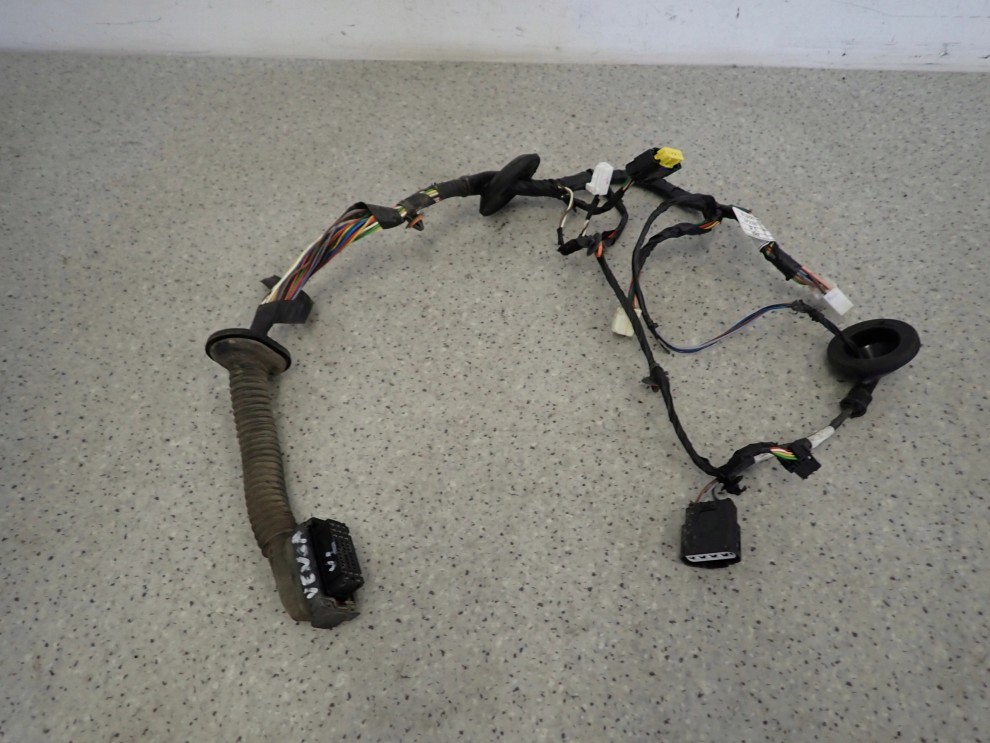 KIA VENGA 09- WIĄZKA INSTALACJA DRZWI PRZEDNIA LEWA EUROPA 4/5