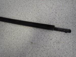 HYUNDAI IX20 HB 09- LISTWA ZGARNIAJĄCA SZYBY TYLNA LEWA PARAPET 6/7 MINIATURA