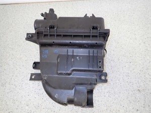 SUZUKI SPLASH 1.2i 11- OBUDOWA FILTRA POWIETRZA 8/10 MINIATURA