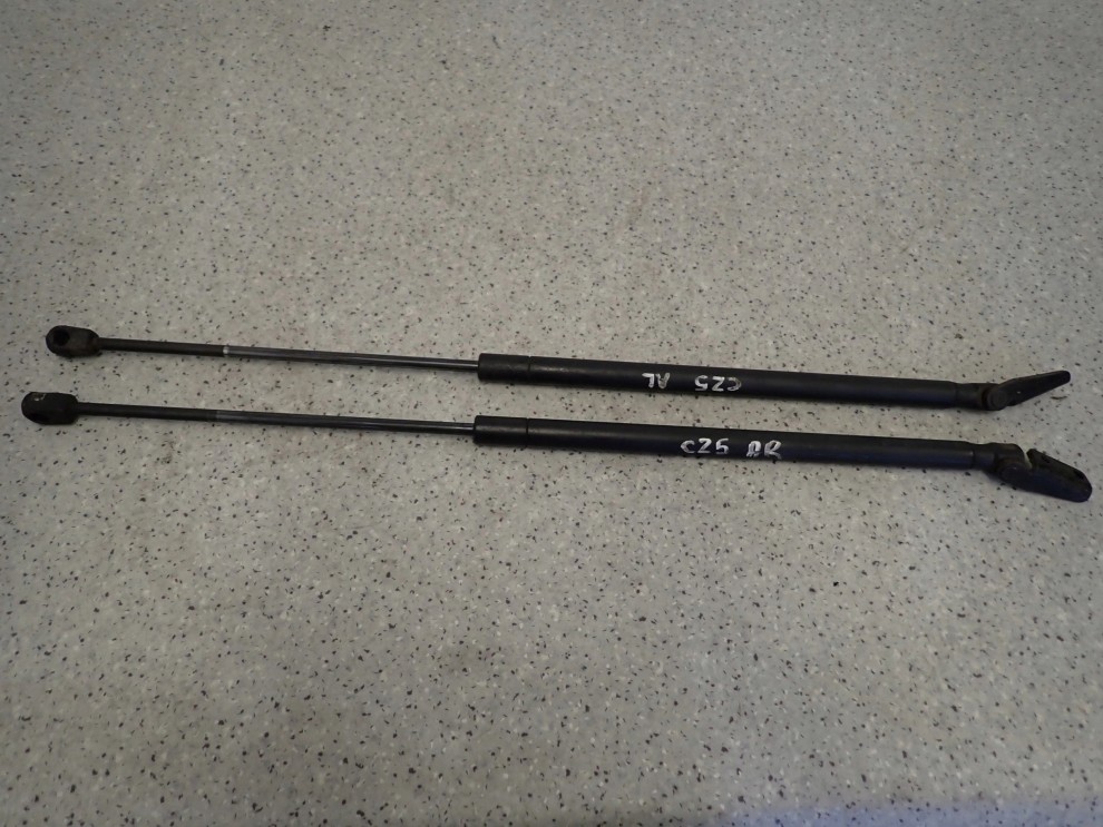 MITSUBISHI COLT 04-08 5d SIŁOWNIKI KLAPY BAGAŻNIKA 1/2